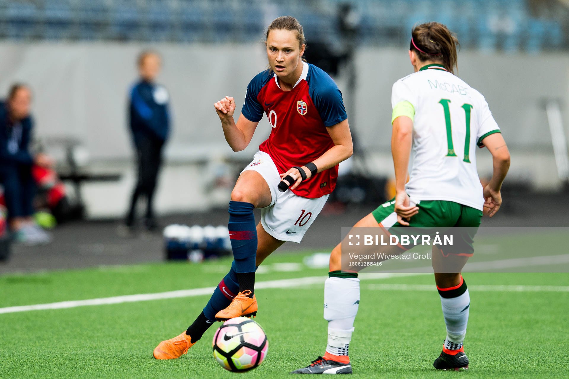 Caroline Graham Hansen of Norway and Katie McCabe of Ireland