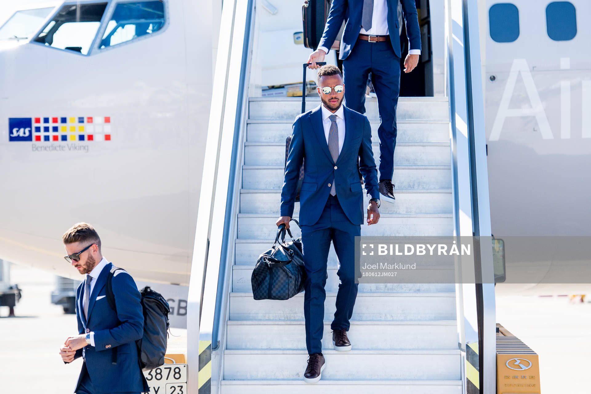 Marcus Rohdén and Isaac Kiese Thelin of Sweden disembark