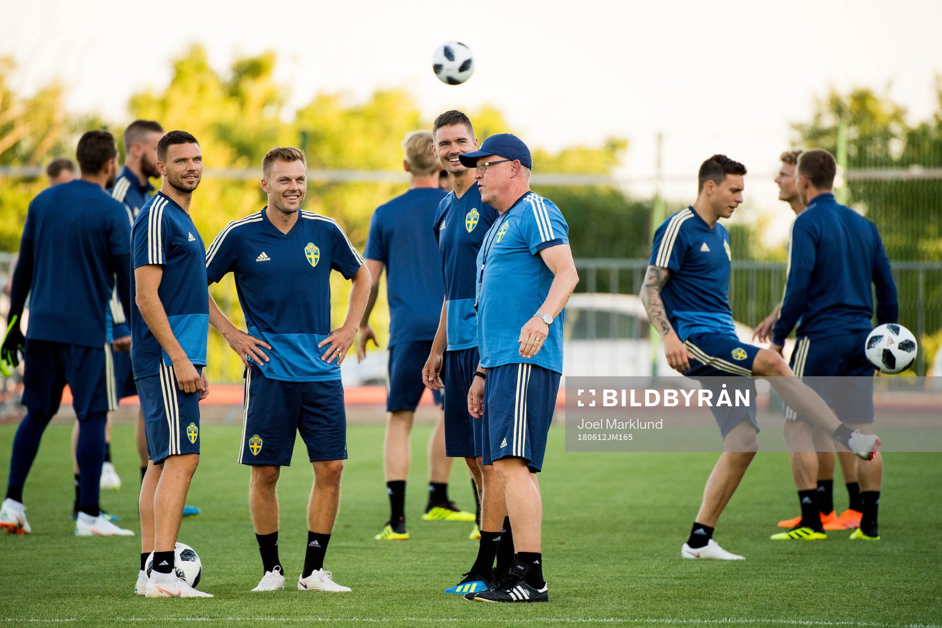Marcus Berg, Sebastian Larsson and head coach Janne