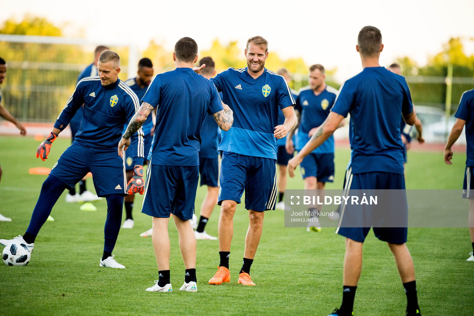 Victor Nilsson Lindelöf and Ola Toivonen of the Swedish