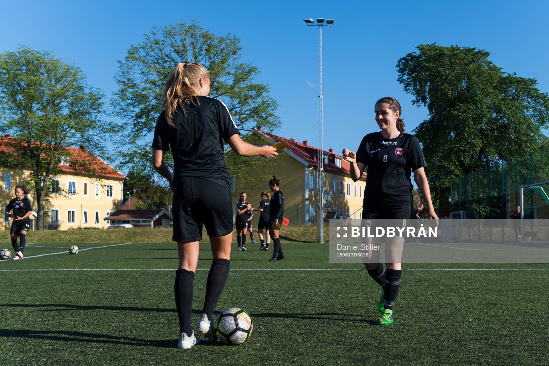 Axelia Hansson under en träning med Qvidings damlag den 13 juni 2018 i Göteborg.