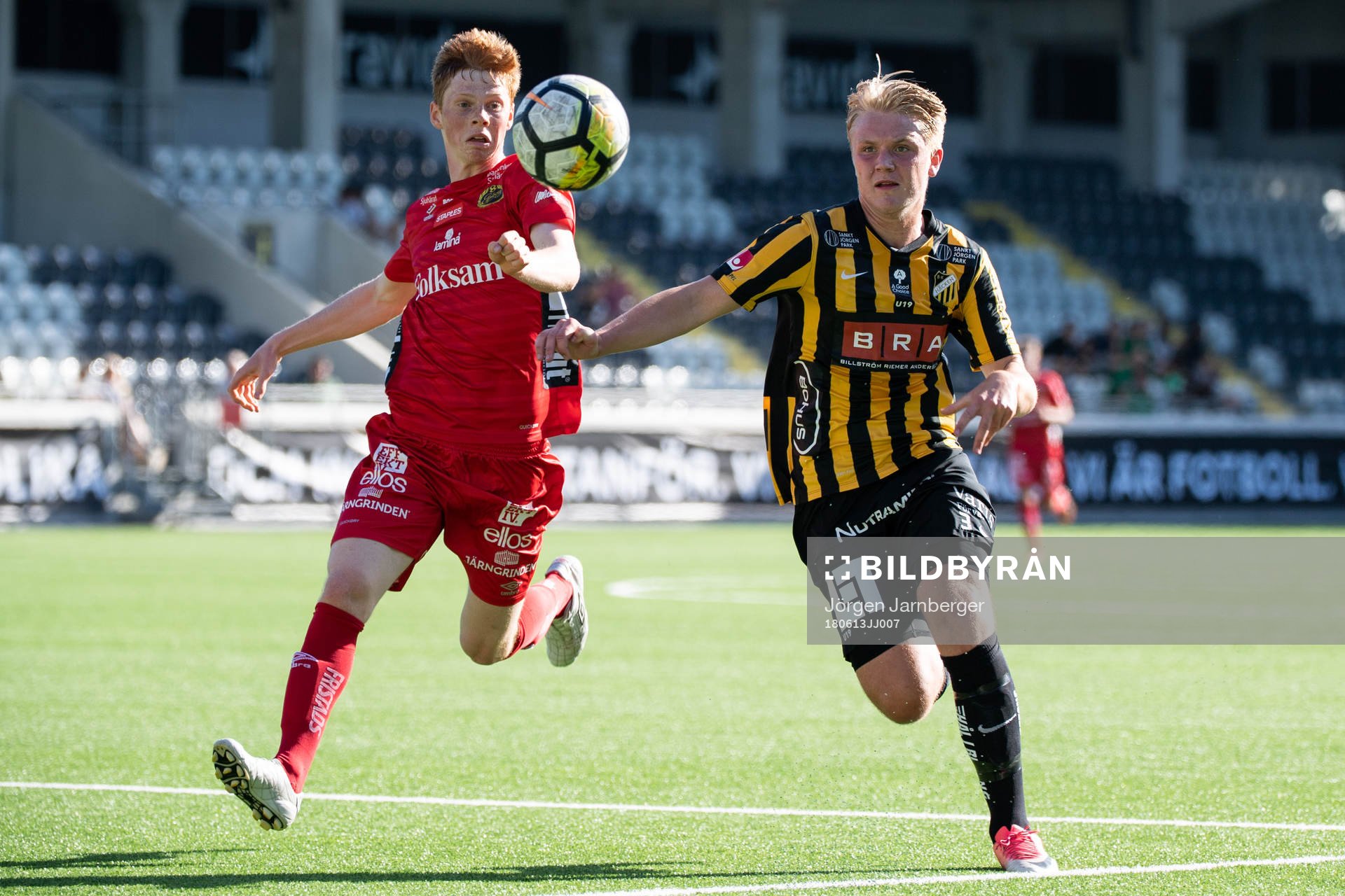 Häckens Teodor Wålemark och Elfsborgs Jesper Sandberg