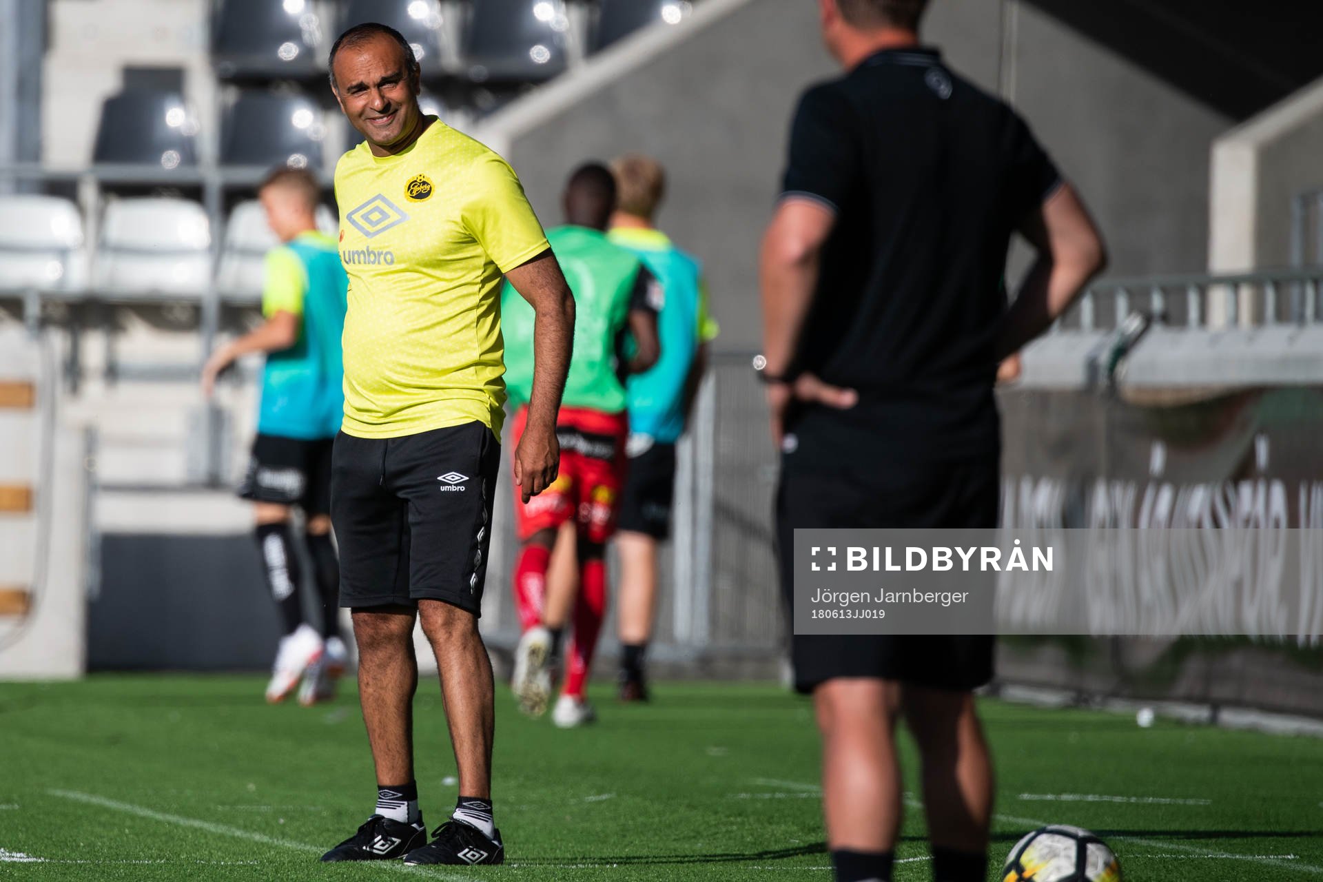 Elfsborgs tränare Jan Mian under fotbollsmatchen i U19 Allsvenskan mellan Häcken och Elfsborg  den 13 juni 2018 i Göteborg.