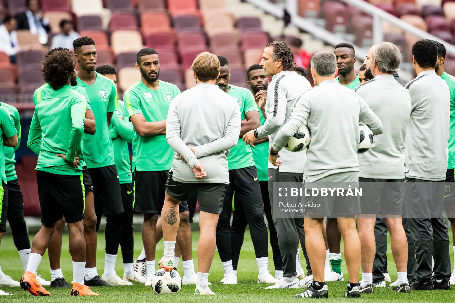 Juan Antonio Pizzi, Head coach of Saudi Arabia talks to the