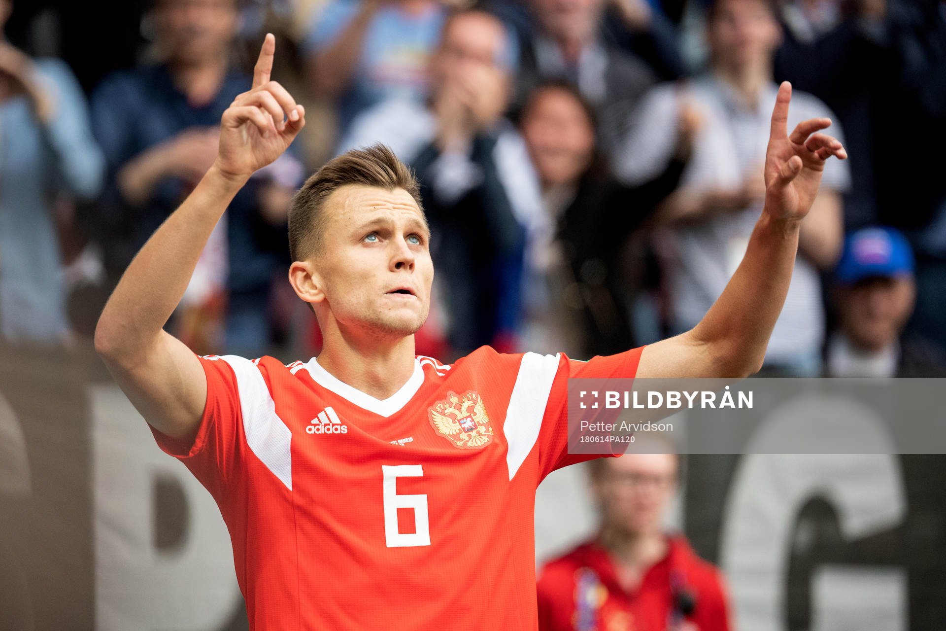 Denis Cheryshev of Russia celebrates