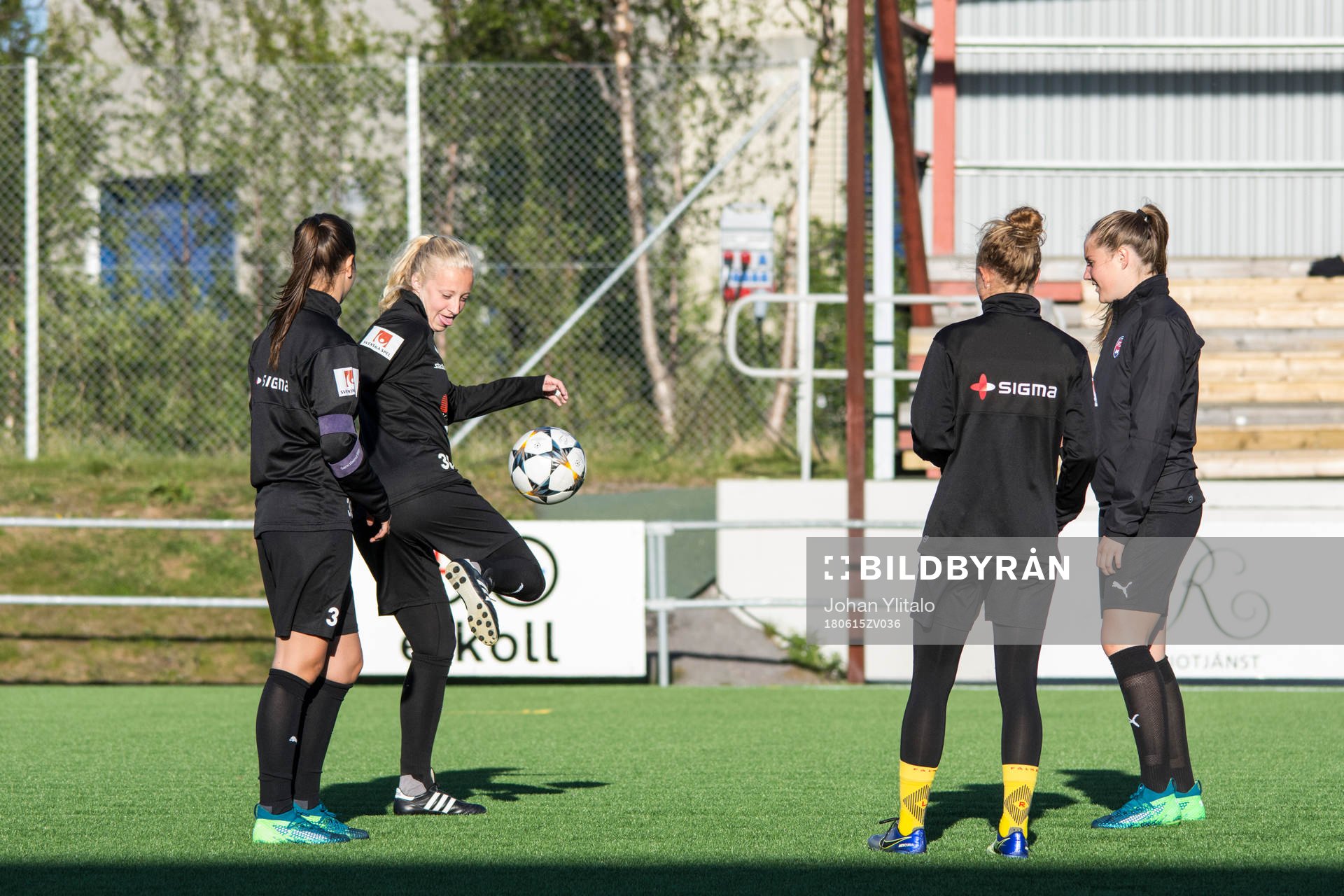 under FC Rosengårds träning på Lombia IP