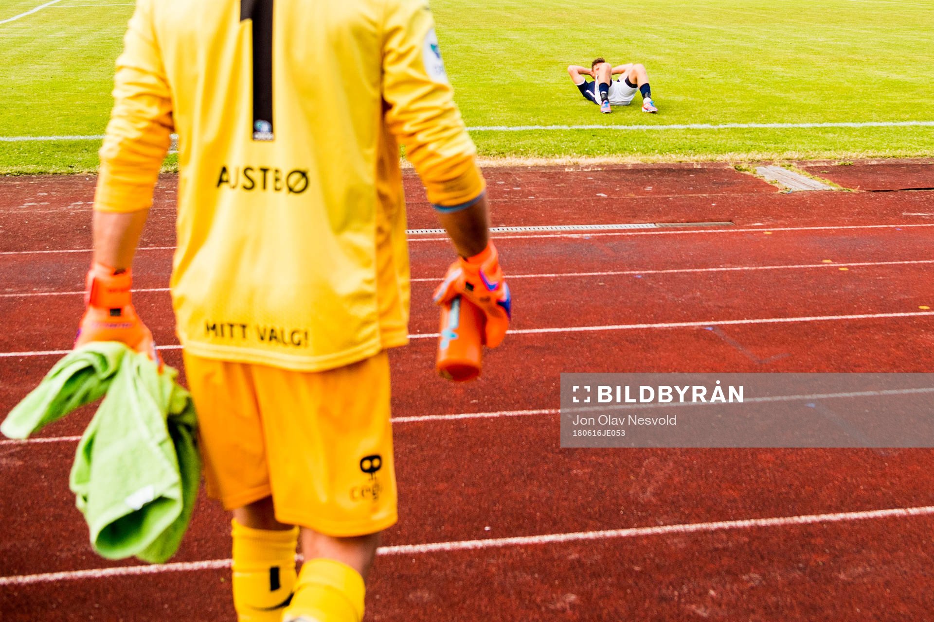 Tommy Høiland of Viking looks dejected
