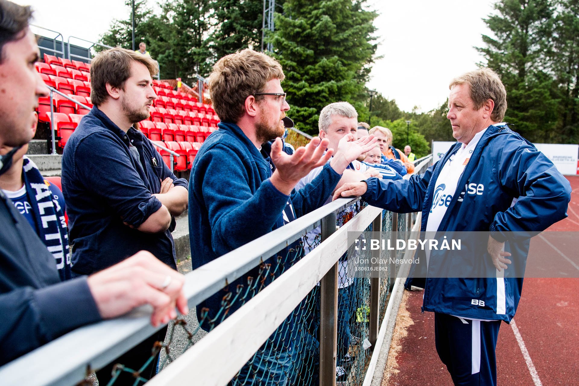Bjarne Berntsen, head coach of Viking, looks dejected