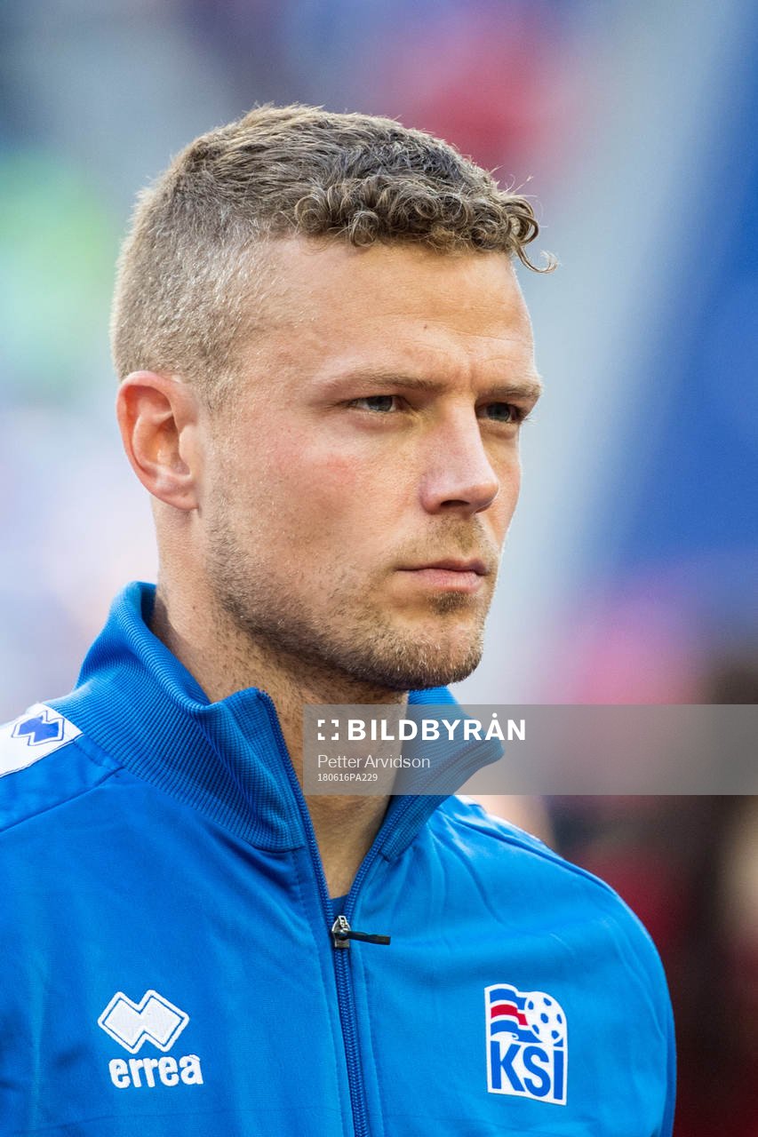 Ragnar Sigurdsson of Iceland prior the FIFA World Cup group