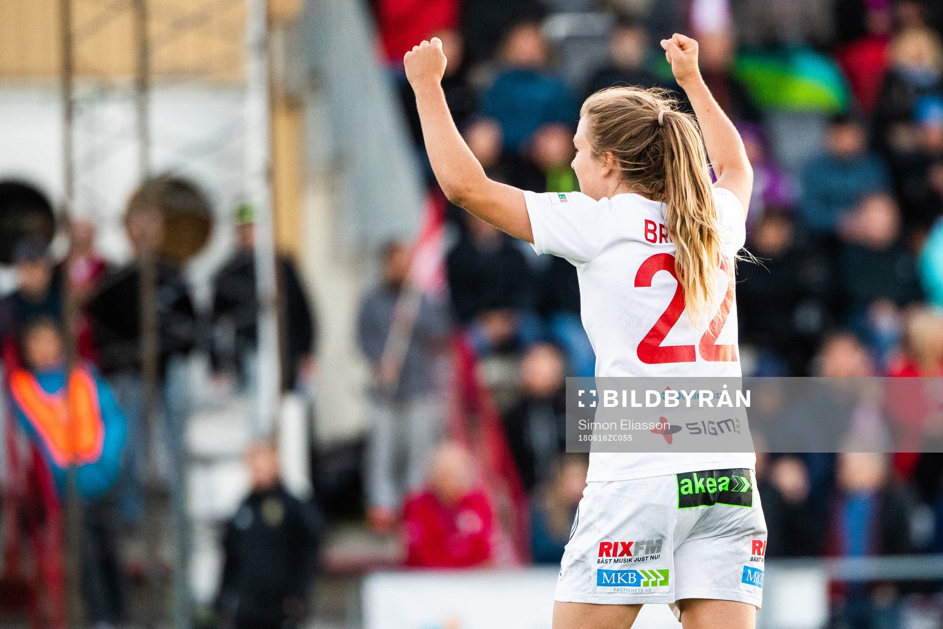 Rosengårds Fiona Brown jublar