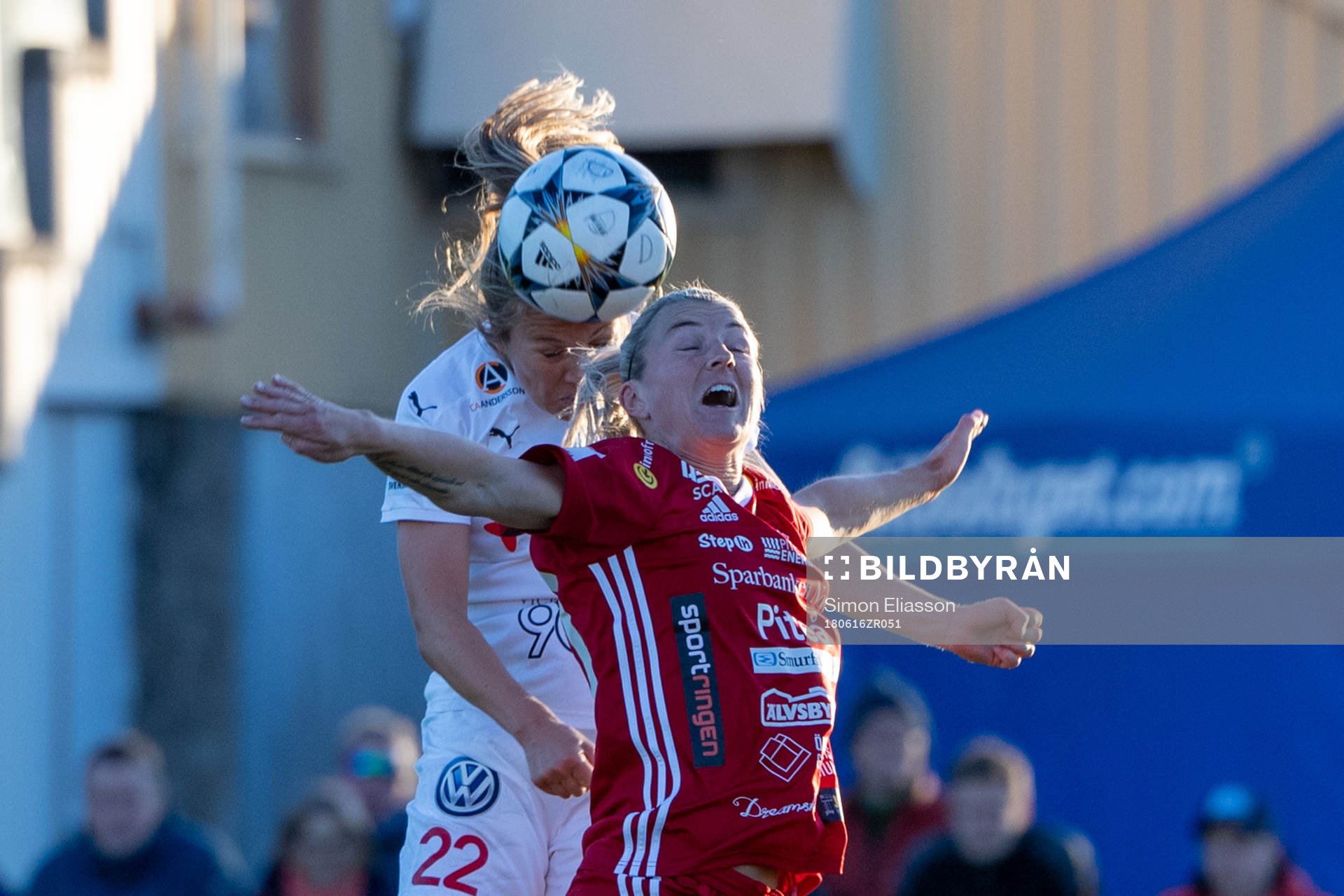 Rosengårds Fiona Brown och Piteås Emelie Lövgren