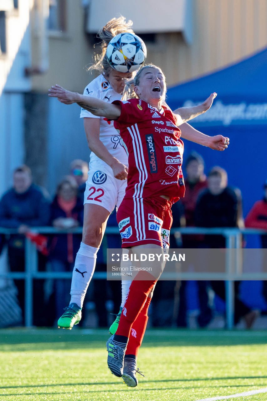 Rosengårds Fiona Brown och Piteås Emelie Lövgren