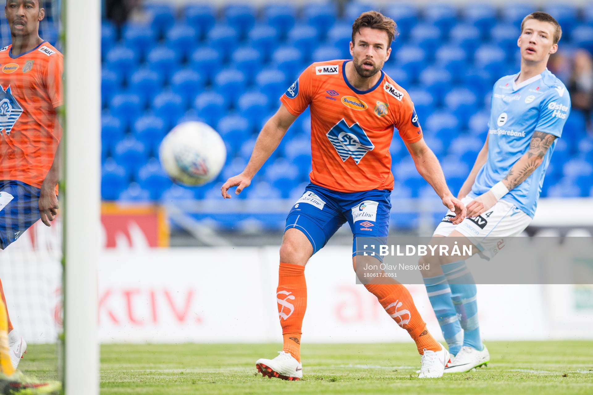 Kaj Ramsteijn of Aalesund scores the 1-1 goal