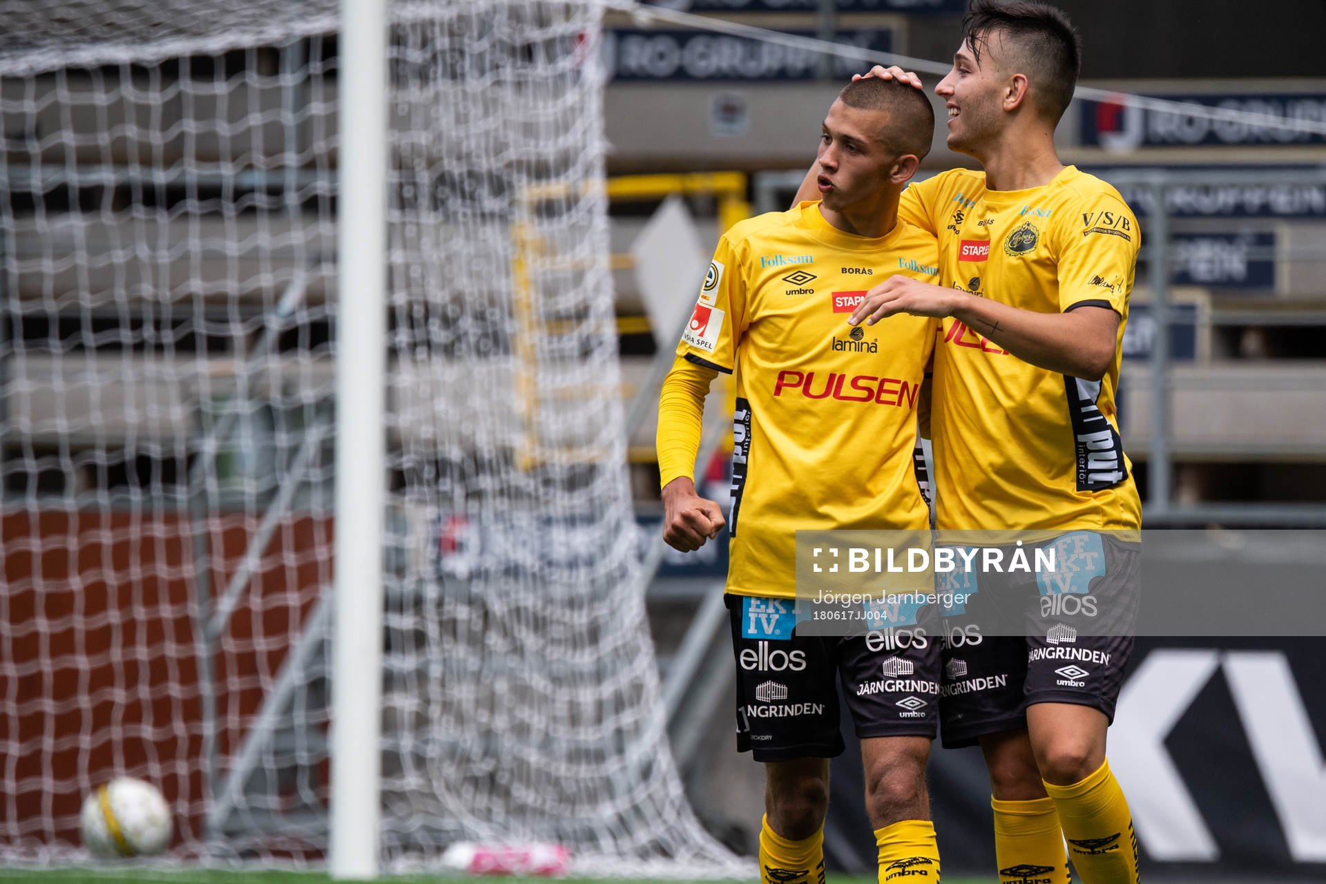 Elfsborgs Danijel Ramadanovic klappas om av Aleksandar