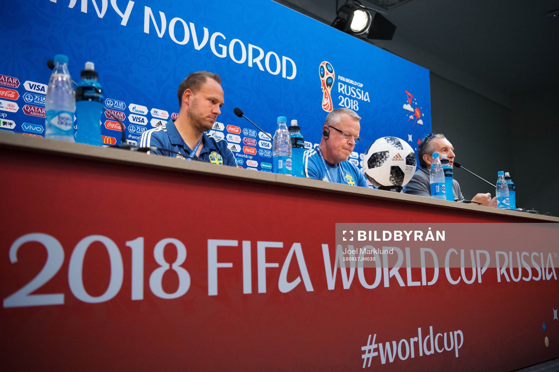 Andreas Granqvist and head coach Janne Andersson of the