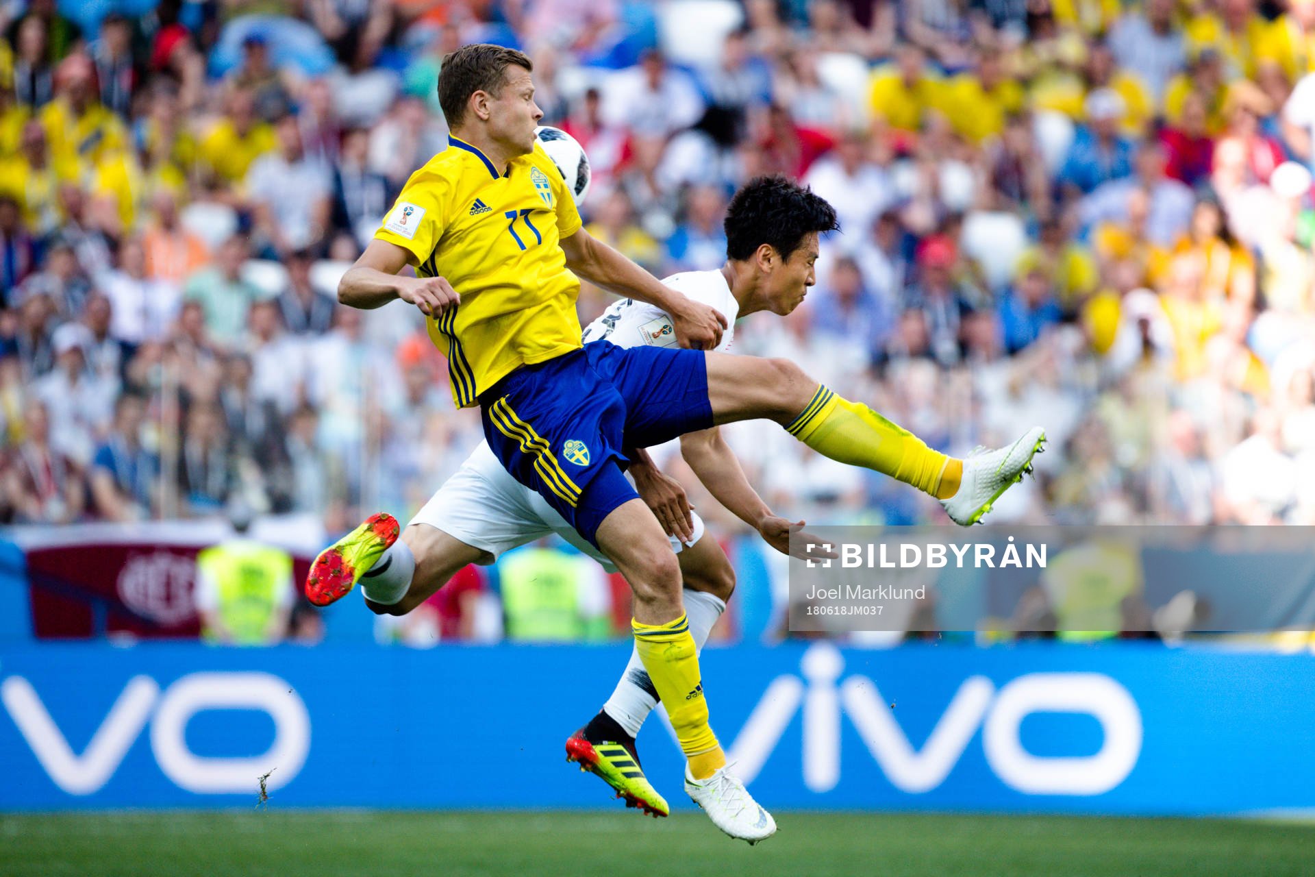 Viktor Claesson of Sweden and Seunghyun Jung of South Korea