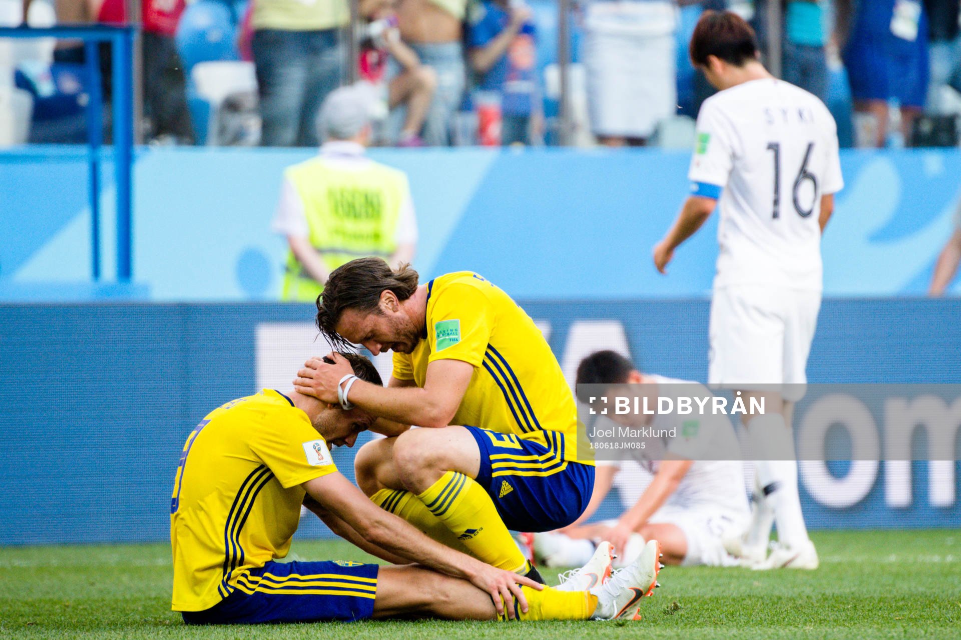 Marcus Berg and Gustav Svensson celebrates