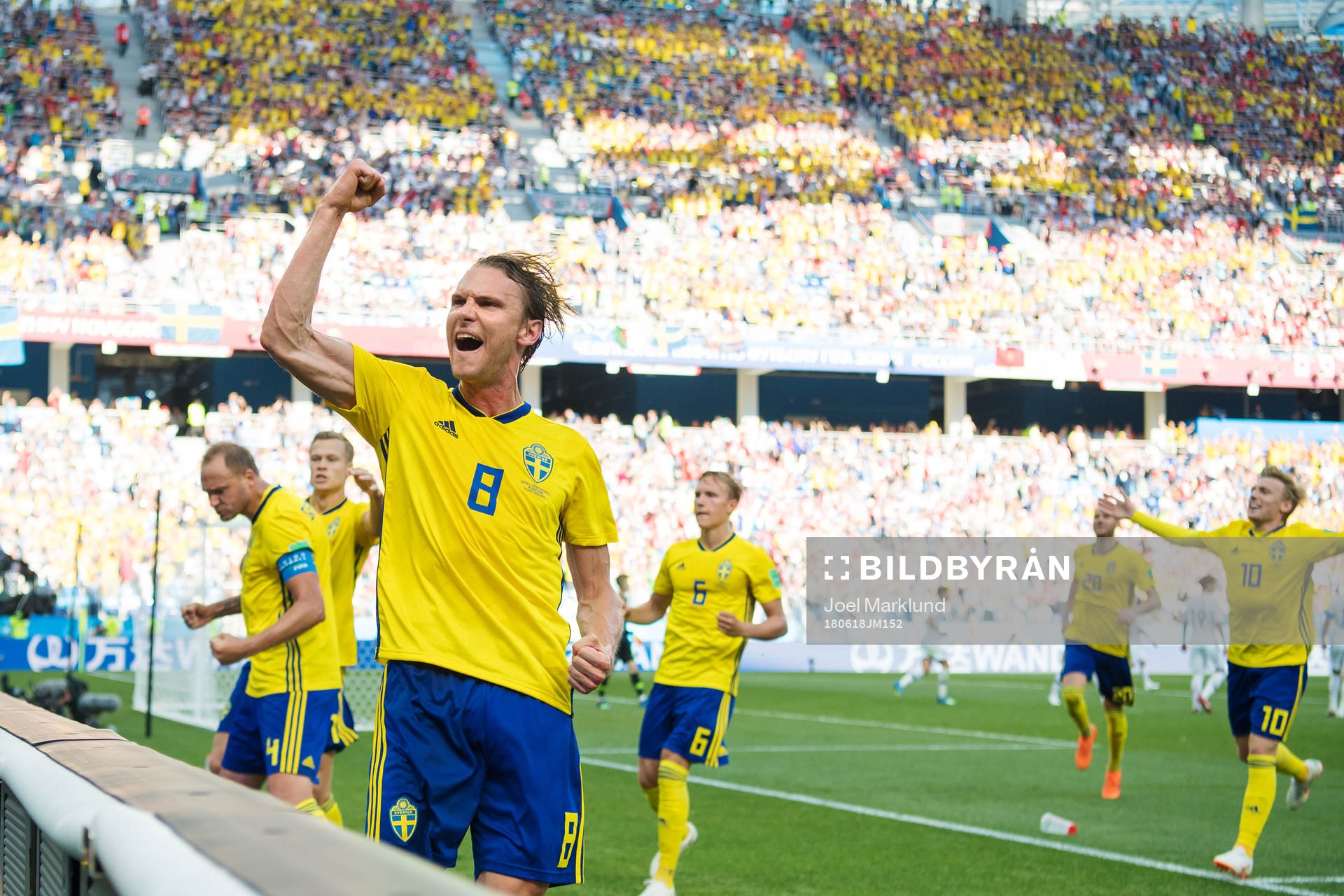 Albin Ekdal of Sweden celebrate together with teammates the