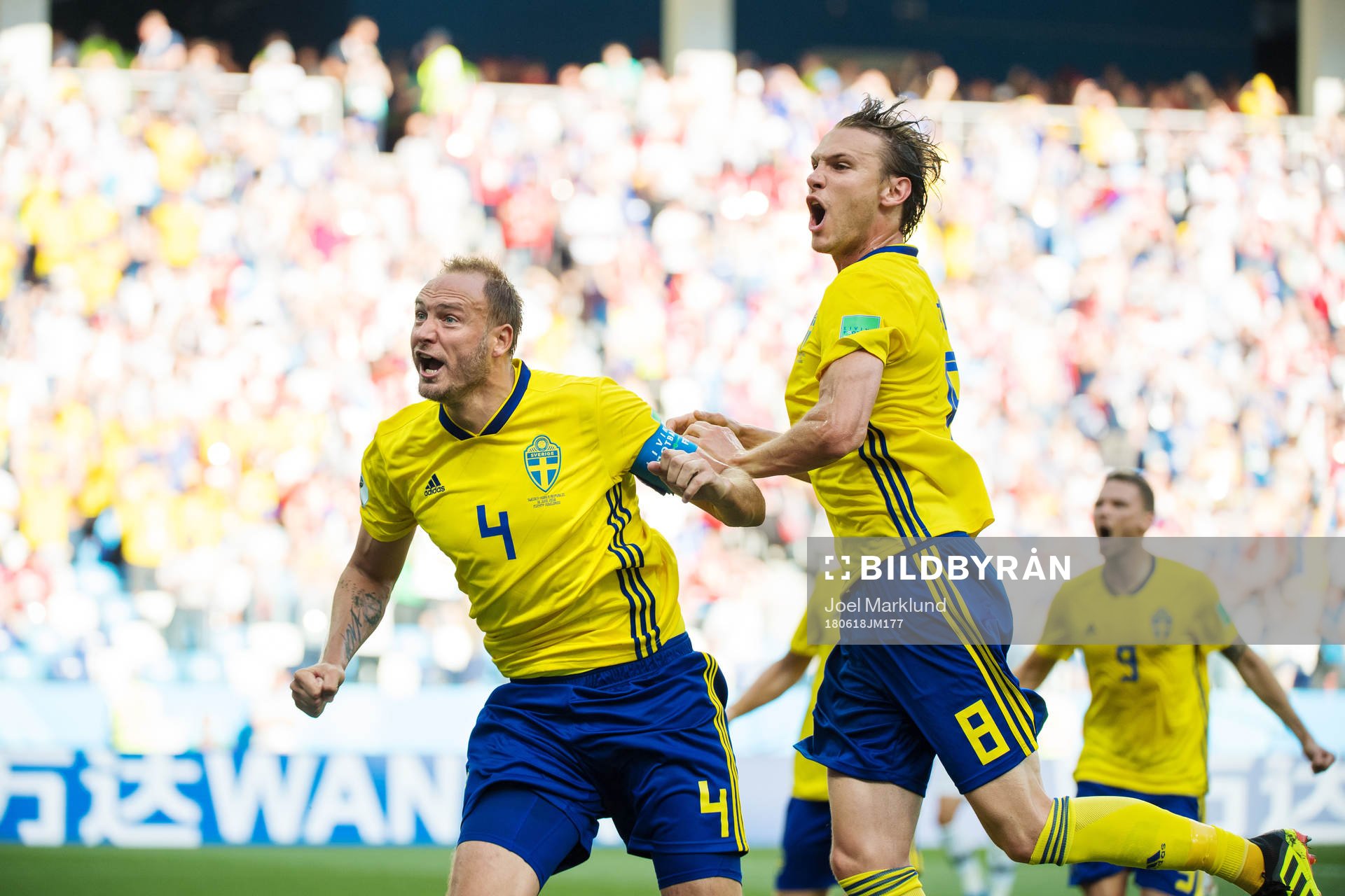 Andreas Granqvist and Albin Ekdal celebrates the 1-0 goal