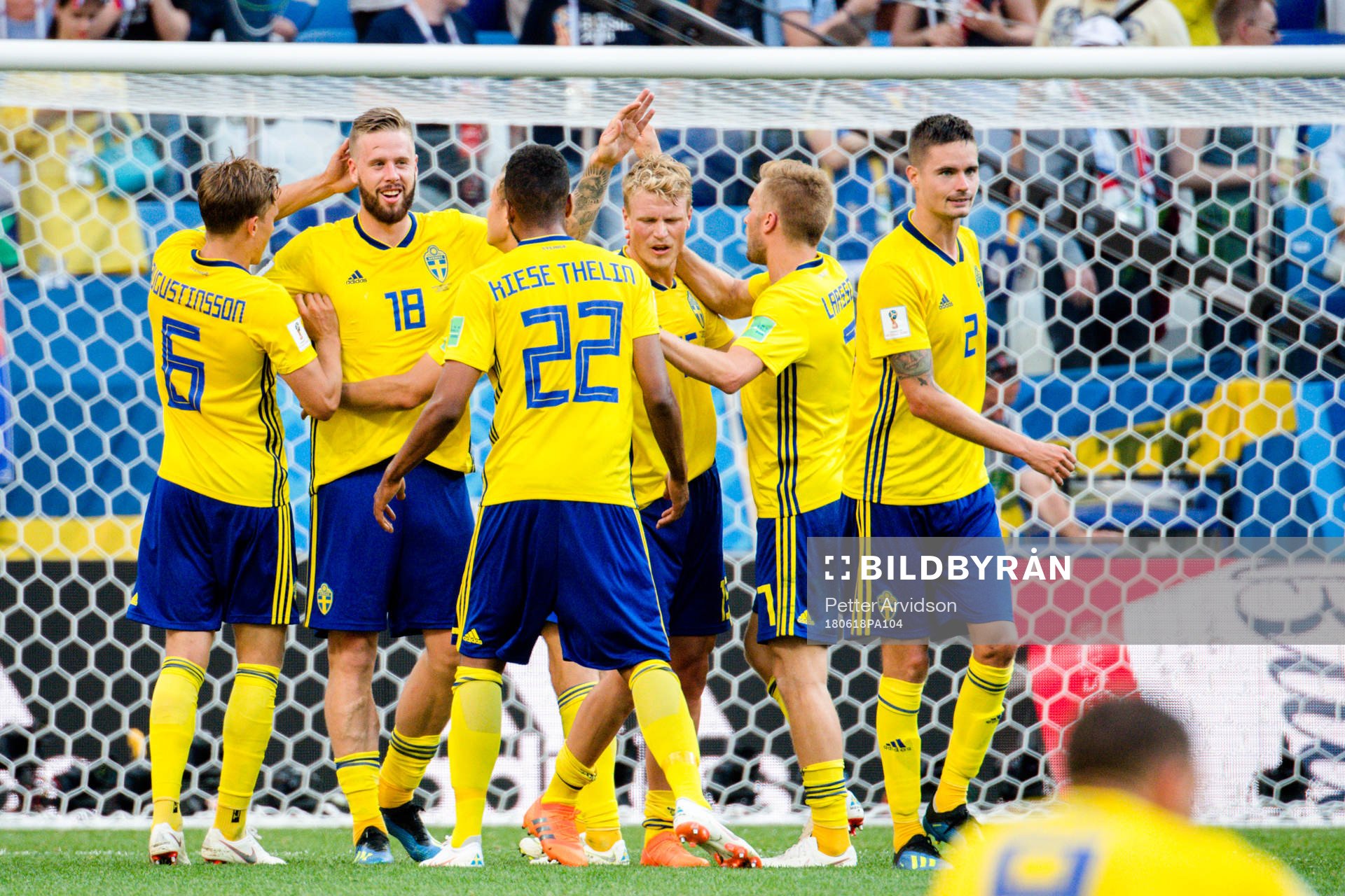 Sveriges Pontus Jansson and Viktor Claesson of Sweden celebrates during the FIFA World Cup group stage match between Sweden and South Korea on June 18, 2018 in Nizhny Novgorod.
