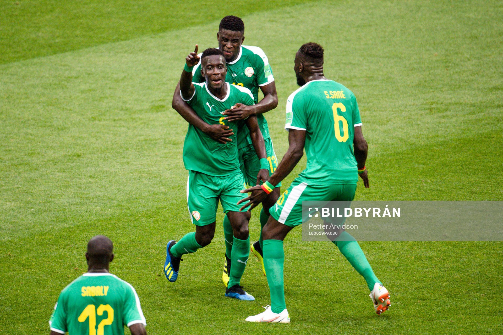 Idrissa Gana Gueye of Senegal celebrates the 0-1 goal