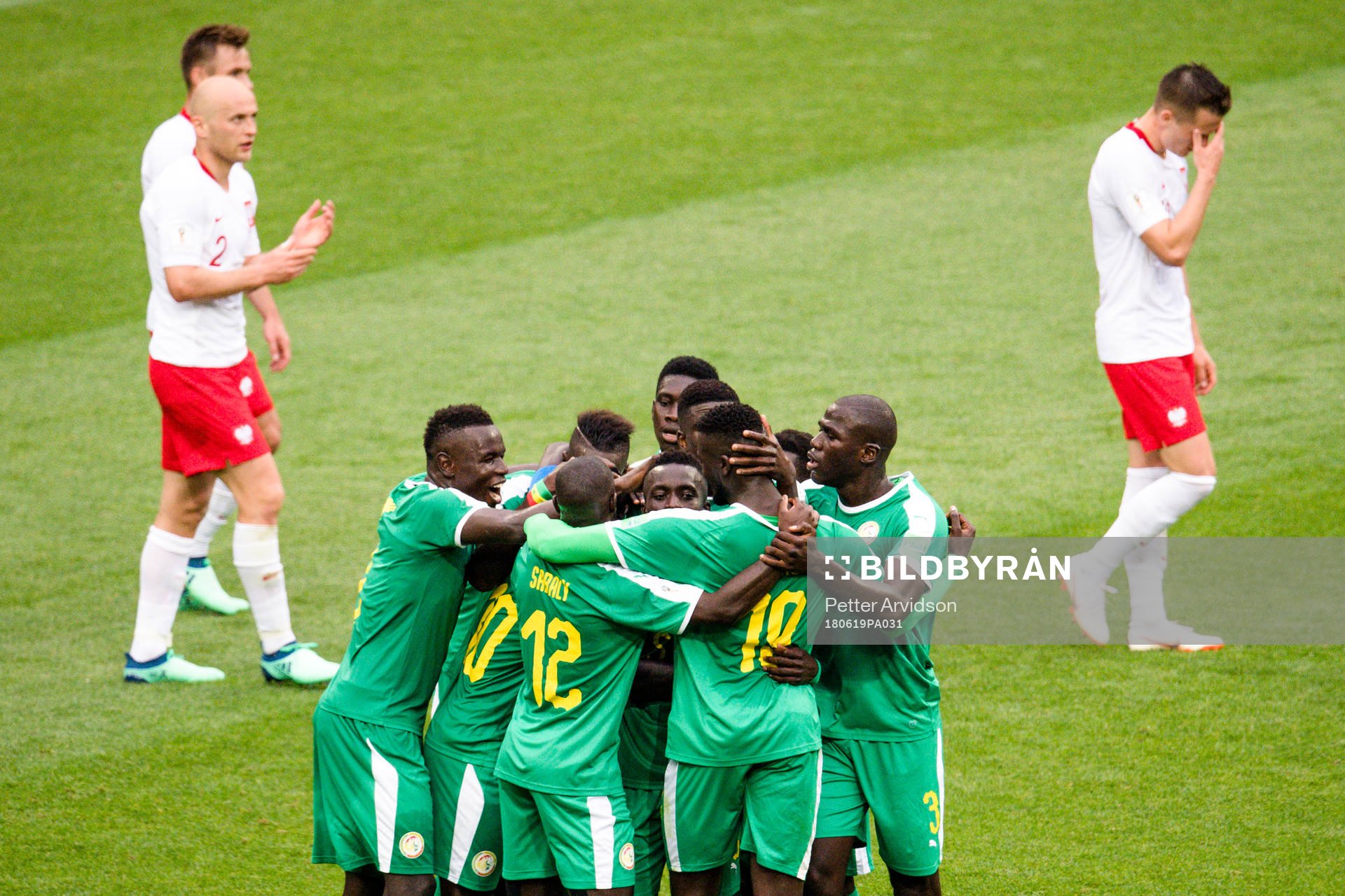 Idrissa Gana Gueye of Senegal celebrates the 0-1 goal