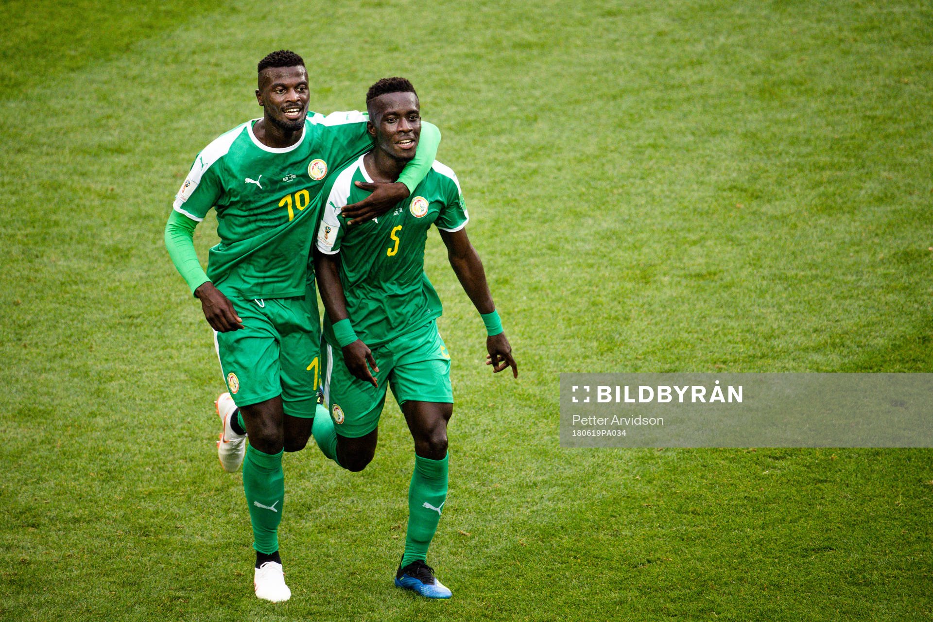 Sadio Mane and Idrissa Gana Gueye of Senegal celebrates the