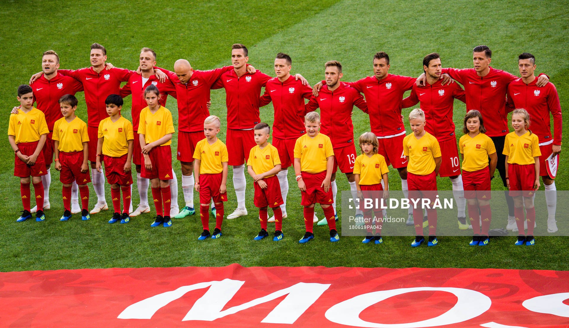 Starting eleven of Poland prior the FIFA World Cup group