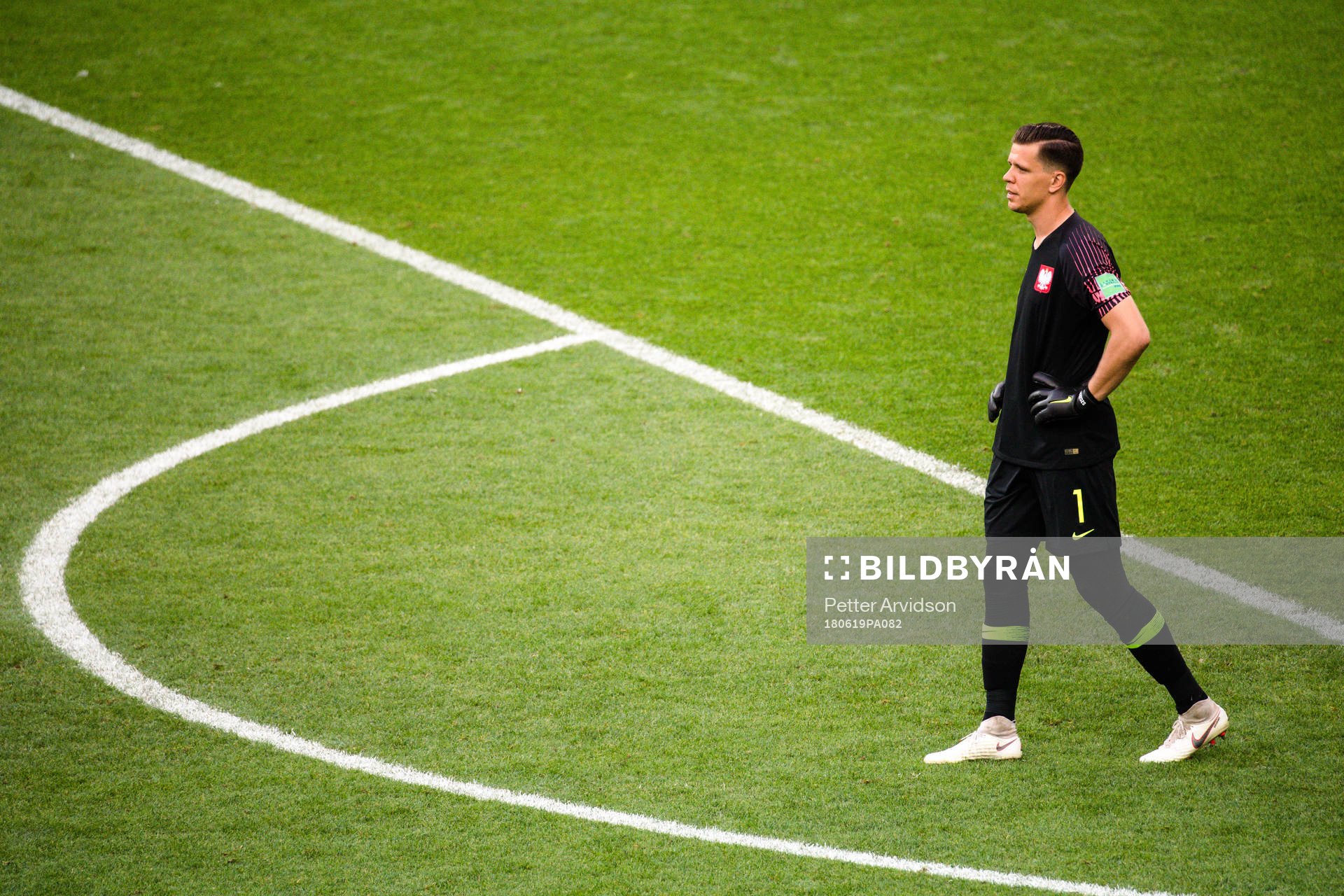 goalkeeper Wojciech Szczesny of Poland looks dejected