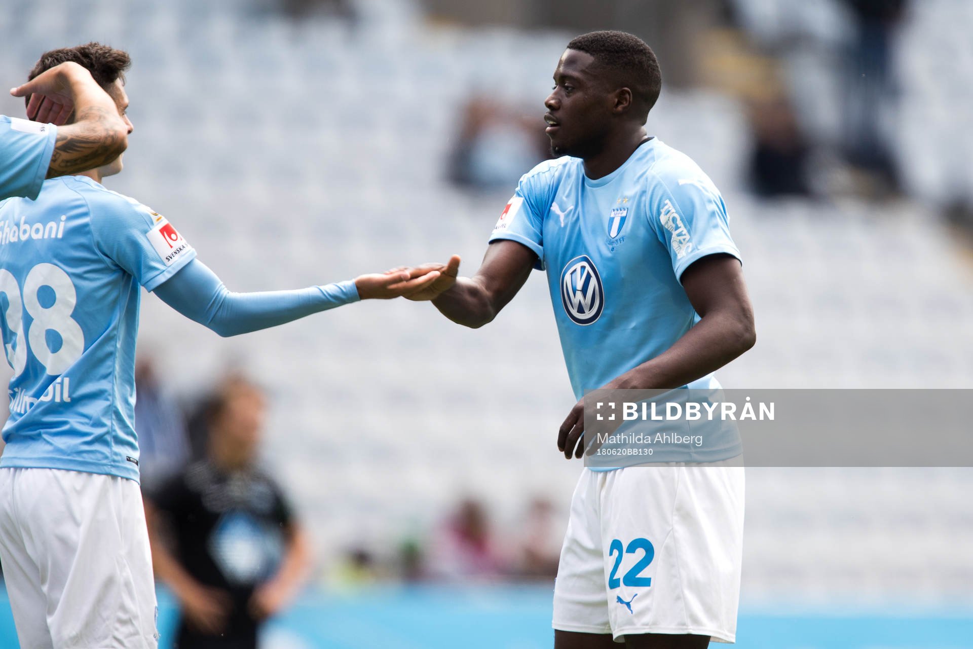 Malmö FFs Isak Ssewankambo jublar efter att han gjort 2-0 under en träningsmatch i fotboll mellan Malmö FF och Molde den 20 juni 2018 i Malmö.