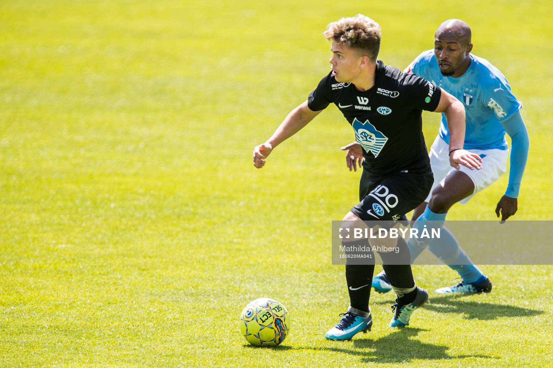 Moldes Tobias Svendsen och Malmö FFs Fouad Bachirou