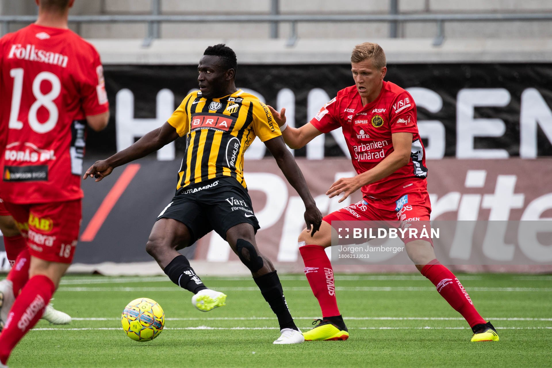 Häckens Alhassan Kamara och Elfsborgs Joakim Nilsson
