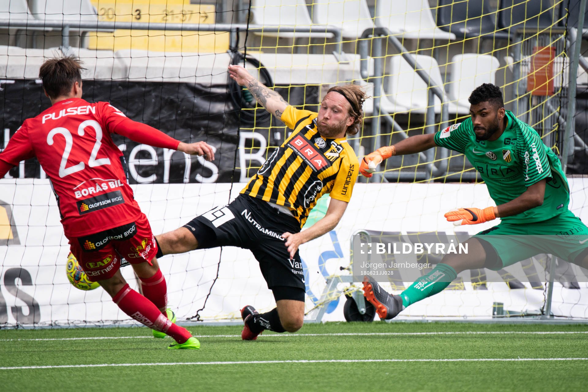 Elfsborgs Viktor Prodell gör 1-2 och Häckens Emil