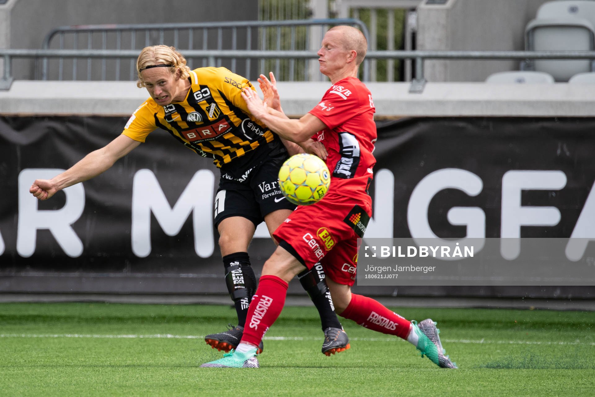 Häckens Gustav Berggren och Elfsborgs Daniel Gustavsson