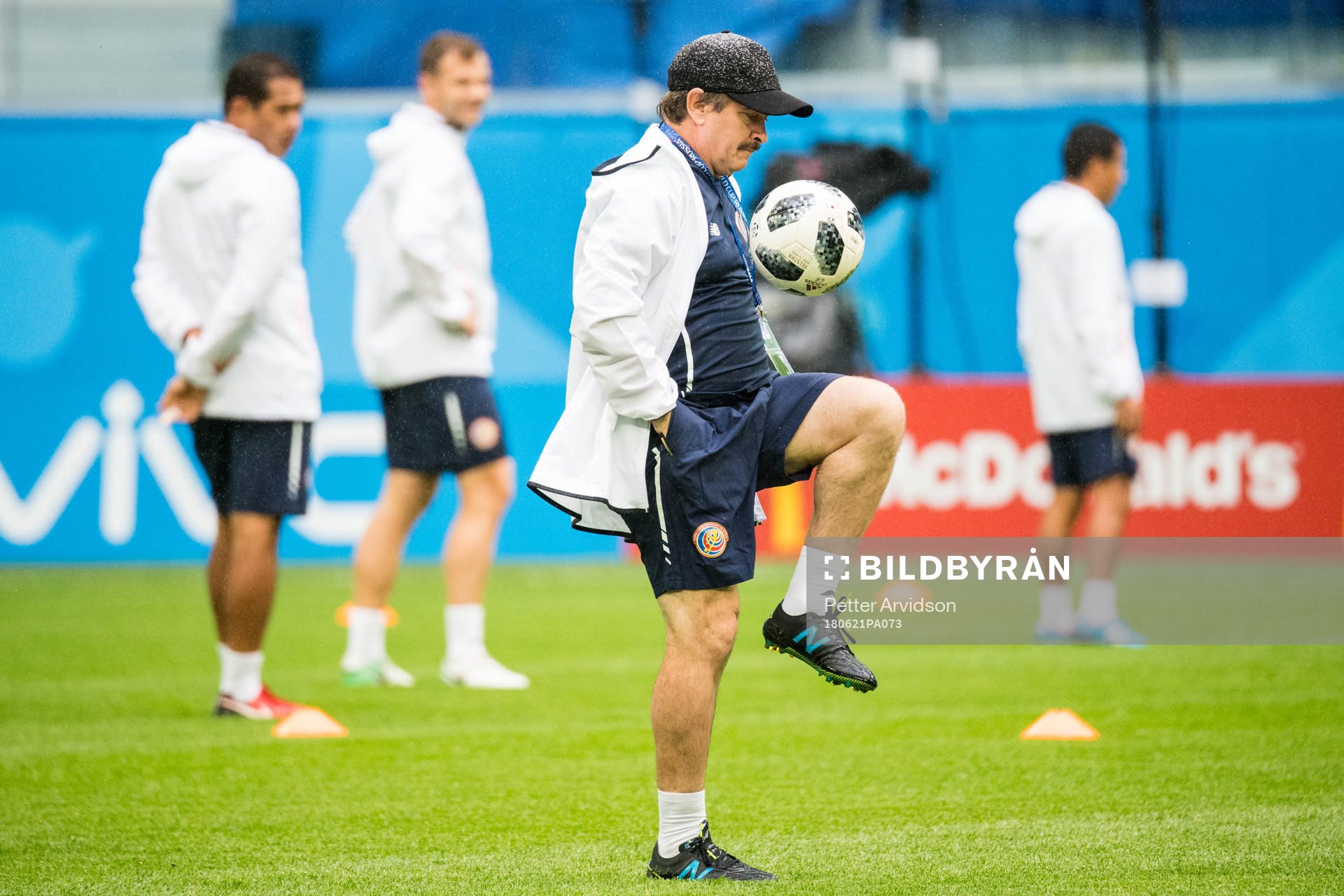 Head coach Oscar Ramirez of Costa Rica during a practice session during the FIFA World Cup on June 21, 2018 in Sankt Petersburg.