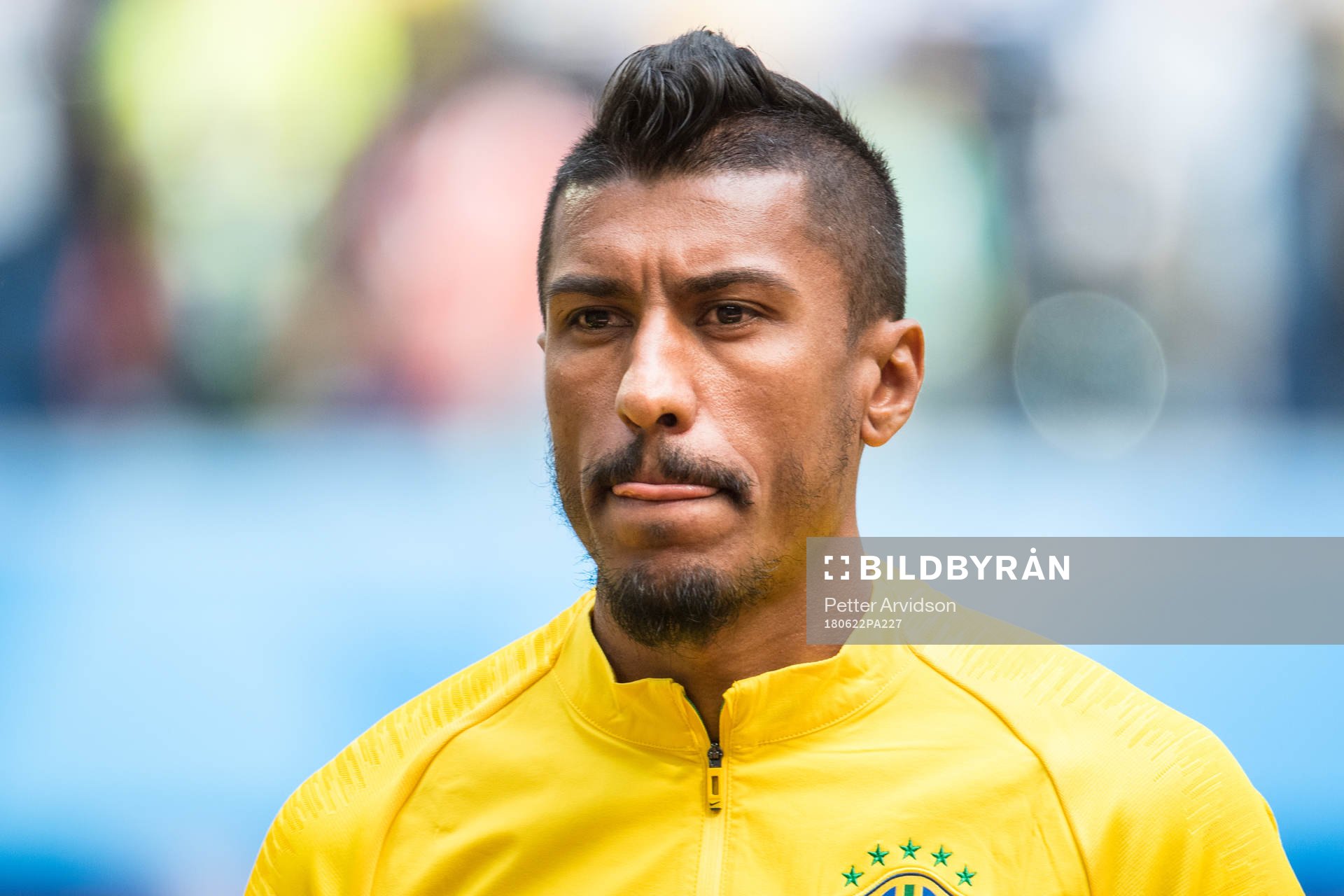 Paulinho of Brazil prior the FIFA World Cup group stage