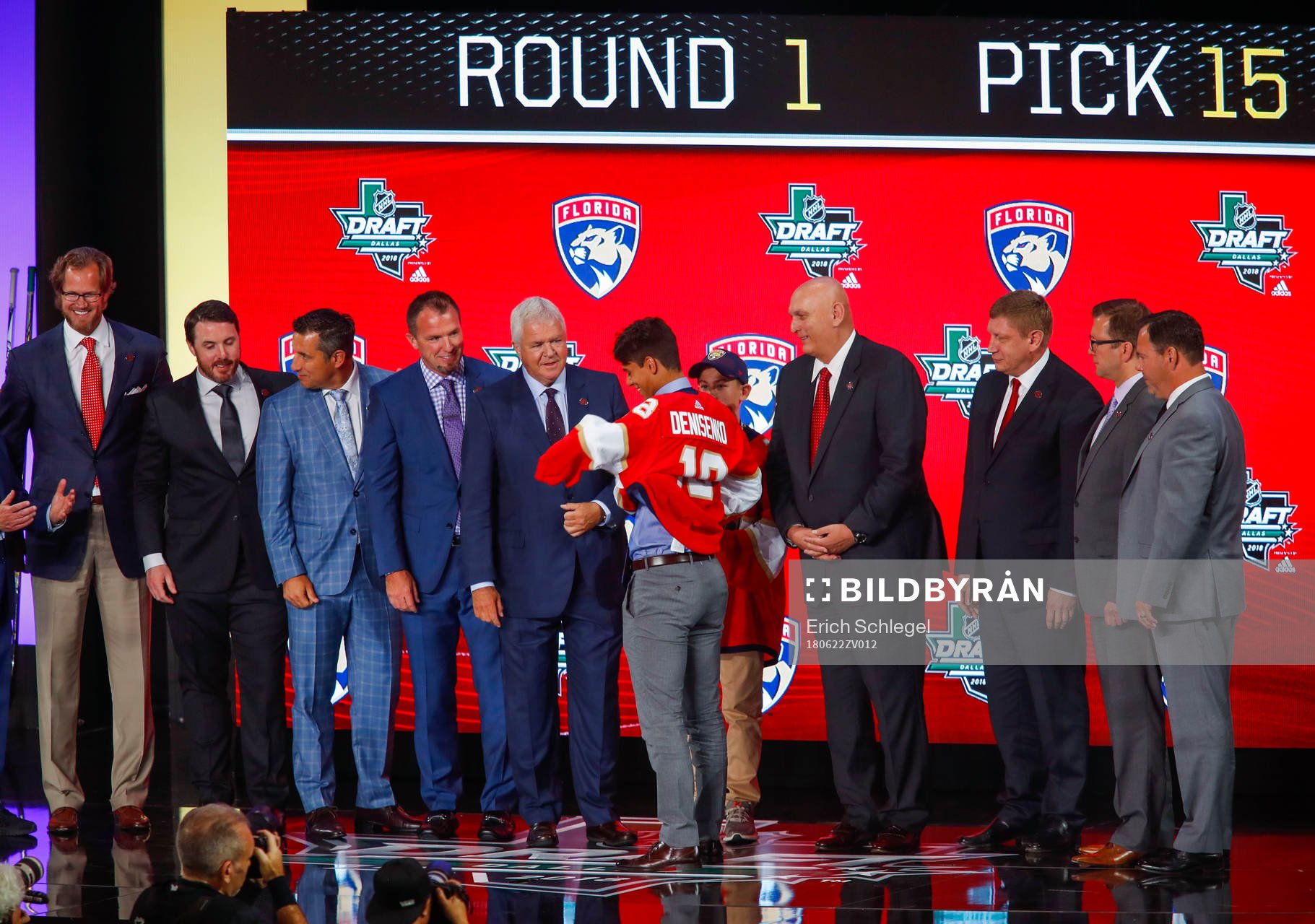 Grigori Denisenko of Russia puts