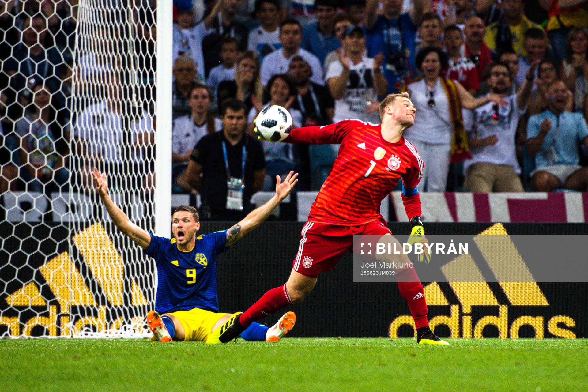 Marcus Berg of Sweden reacts next to goalkeeper Manuel