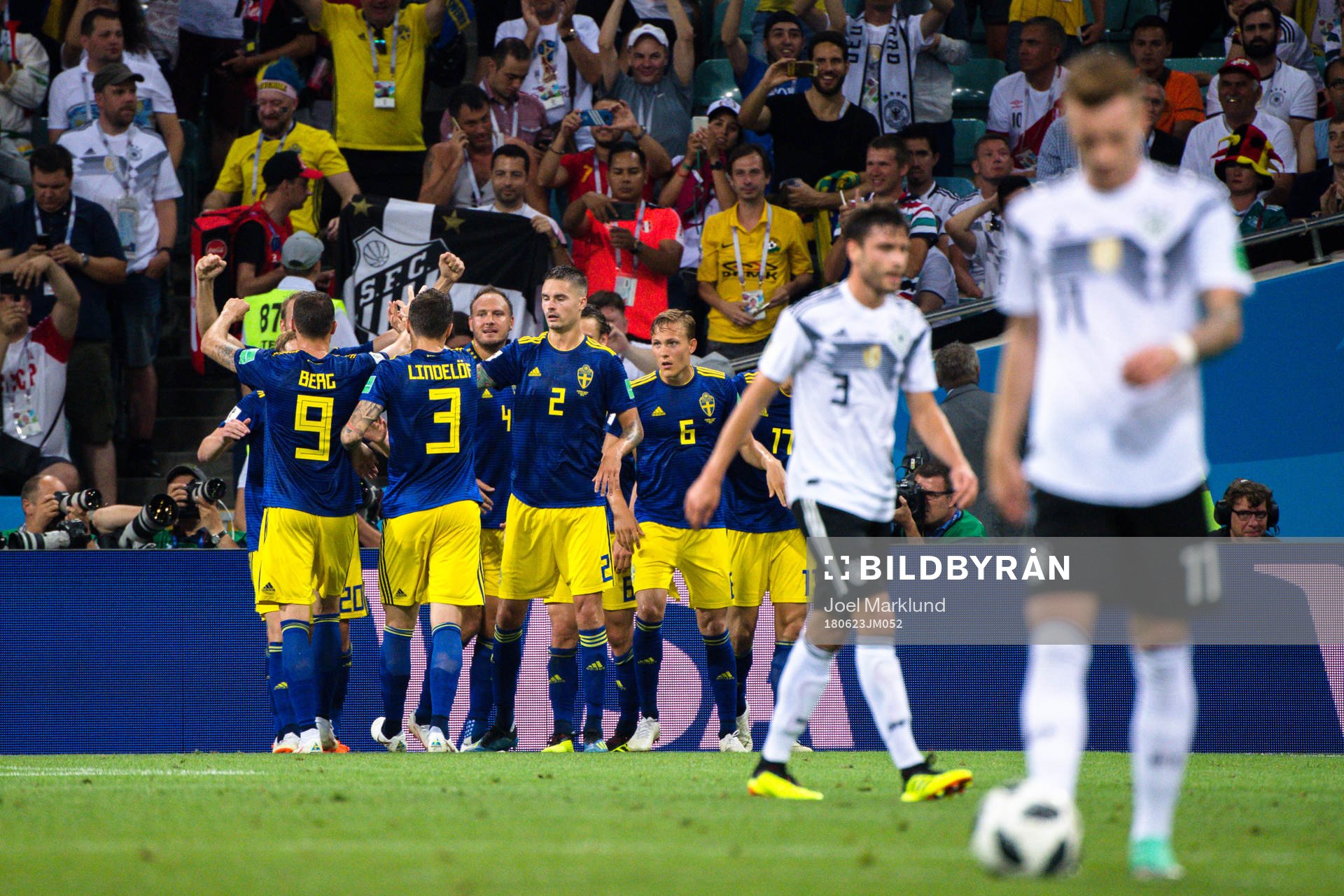 Players of Sweden celebrates with Ola Toivonen