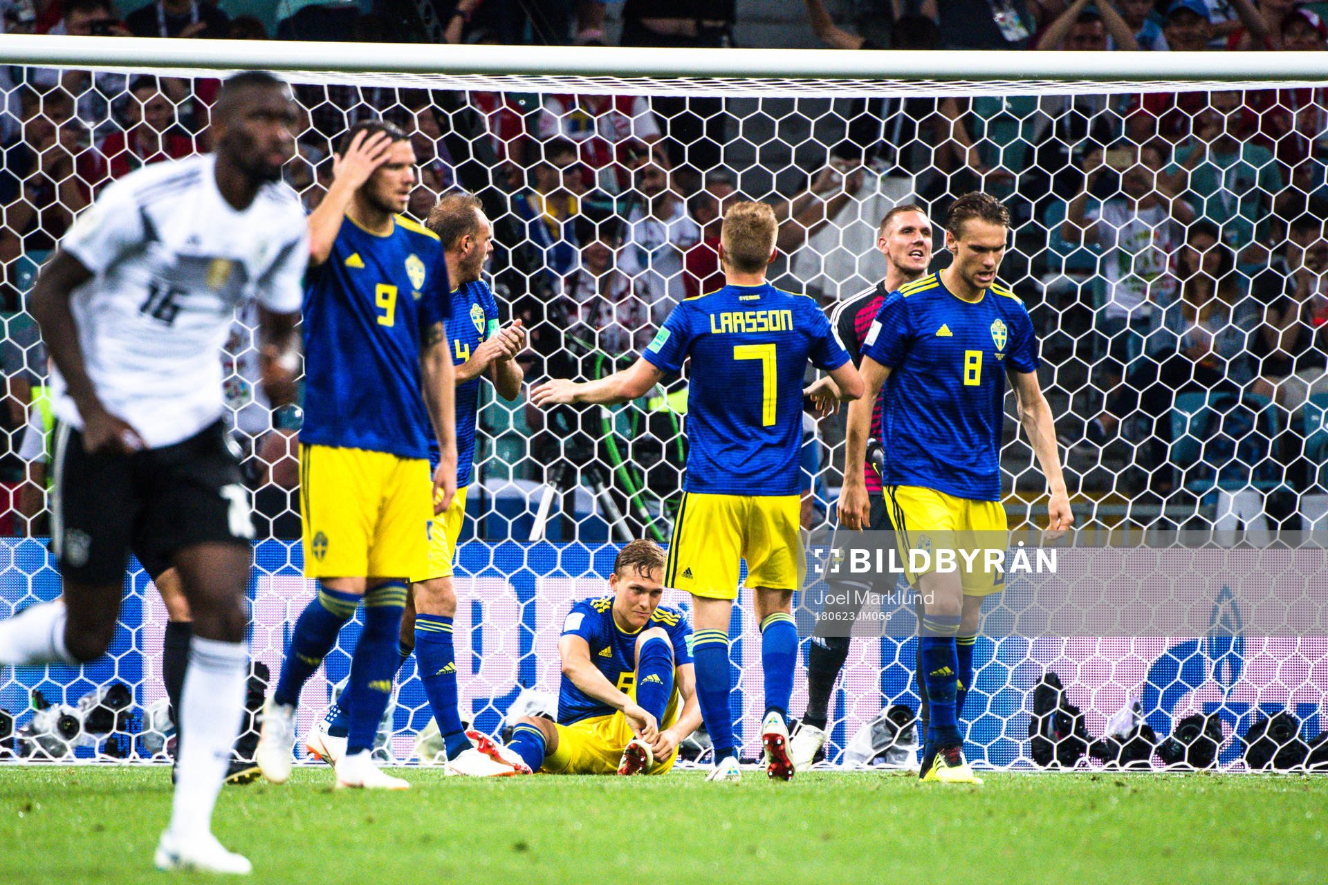 Players of Sweden looks dejected