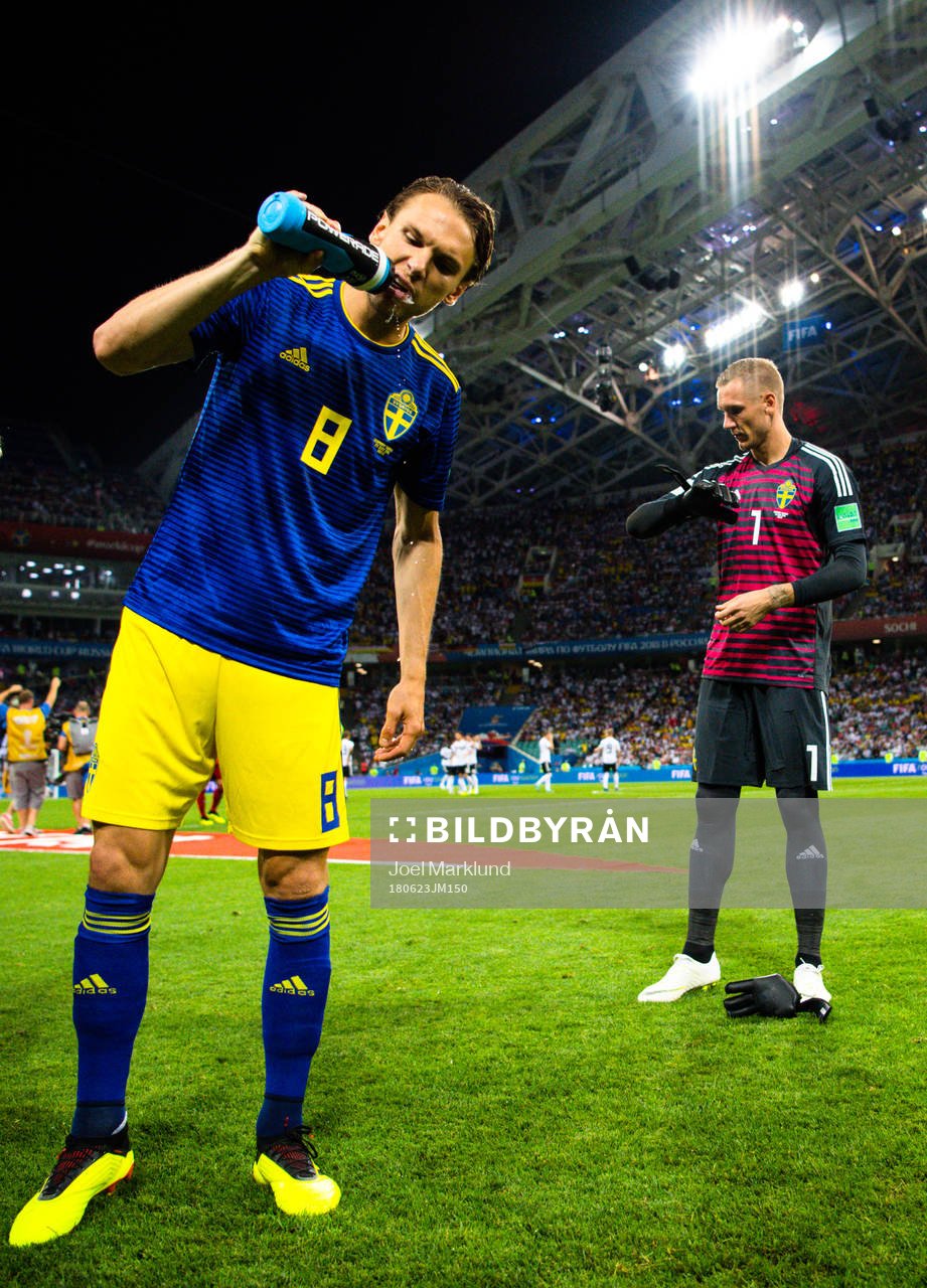 Albin Ekdal and goalkeeper Robin Olsen of Sweden prior the