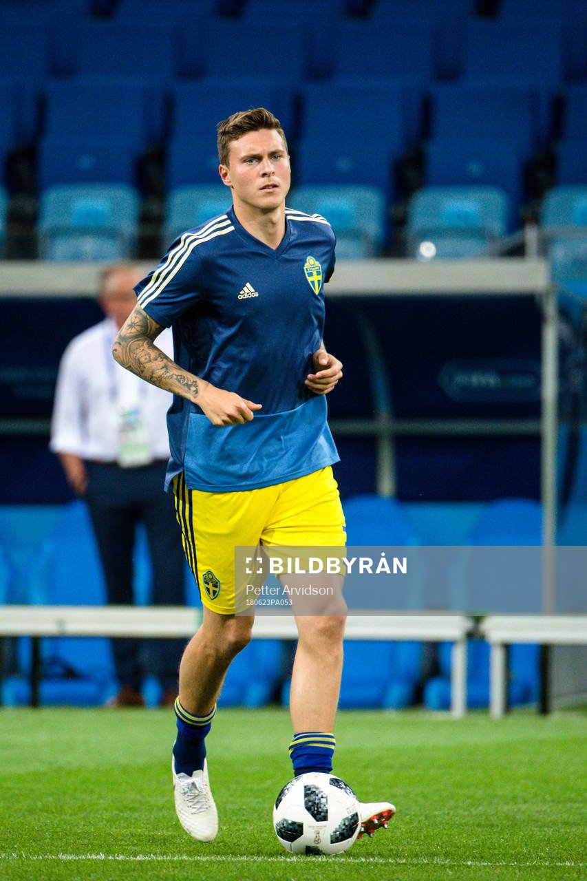 Victor Nilsson Lindelöf of Sweden prior the FIFA World Cup