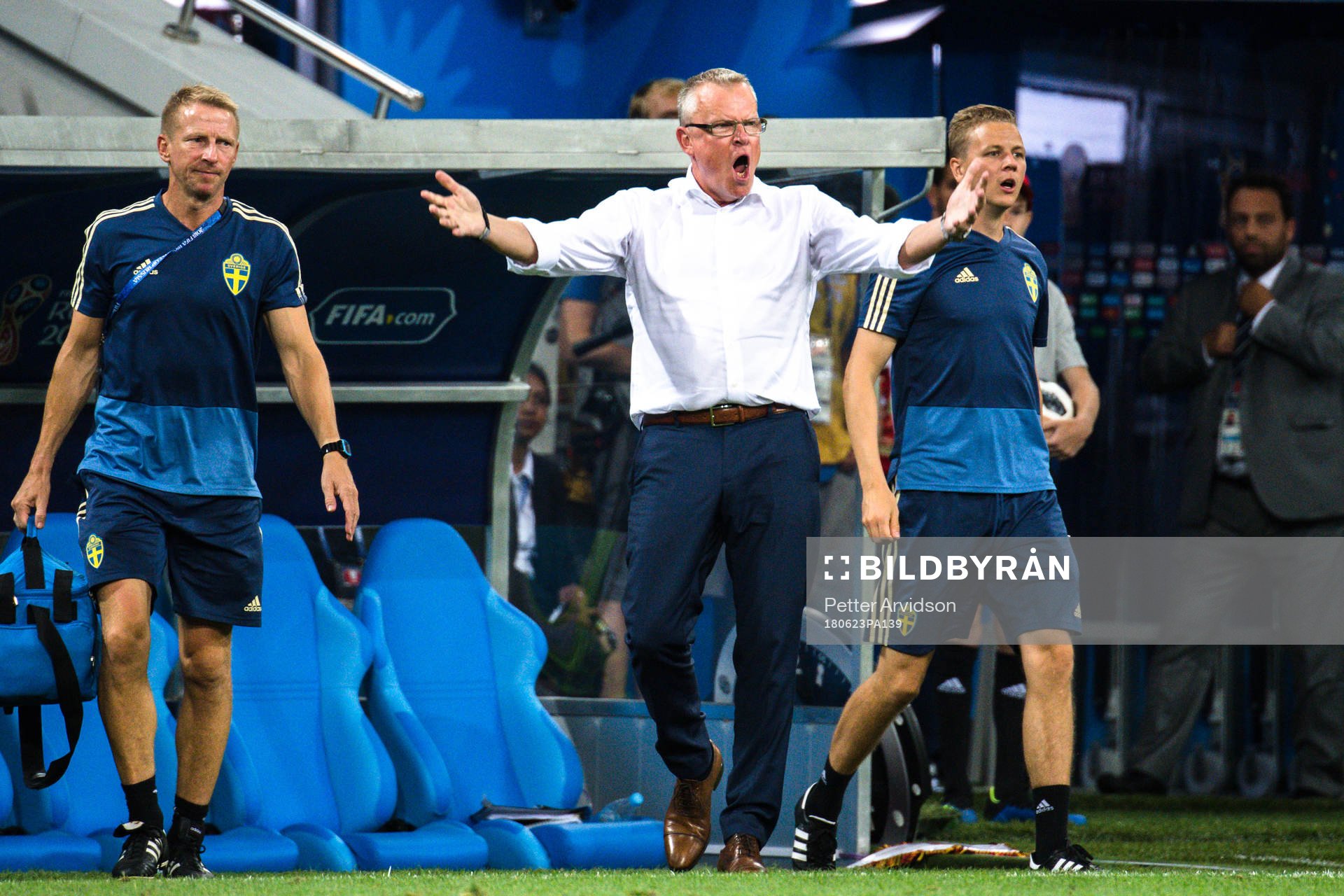 head coach Janne Andersson of Sweden reacts