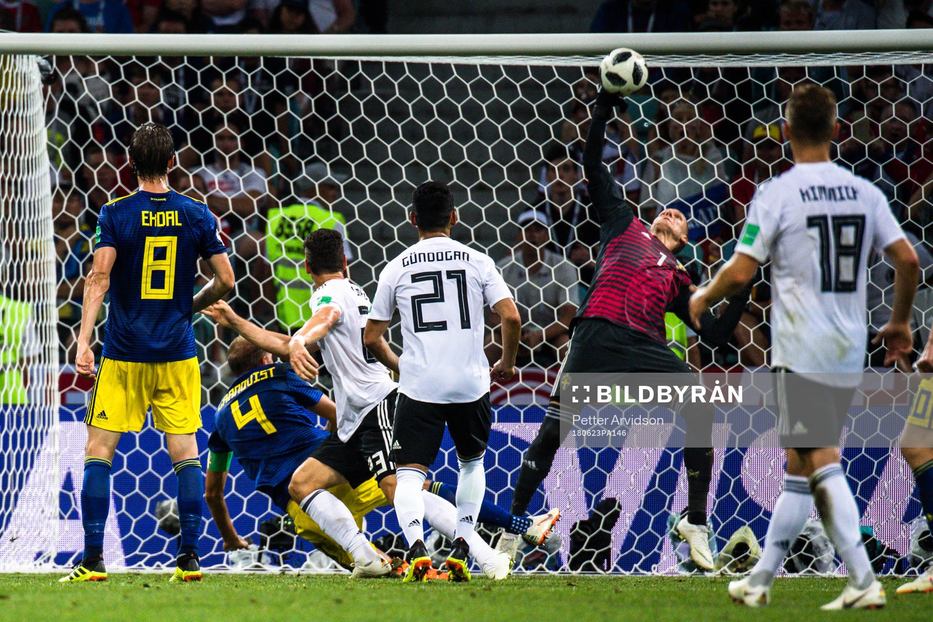 goalkeeper Robin Olsen of Sweden with a save