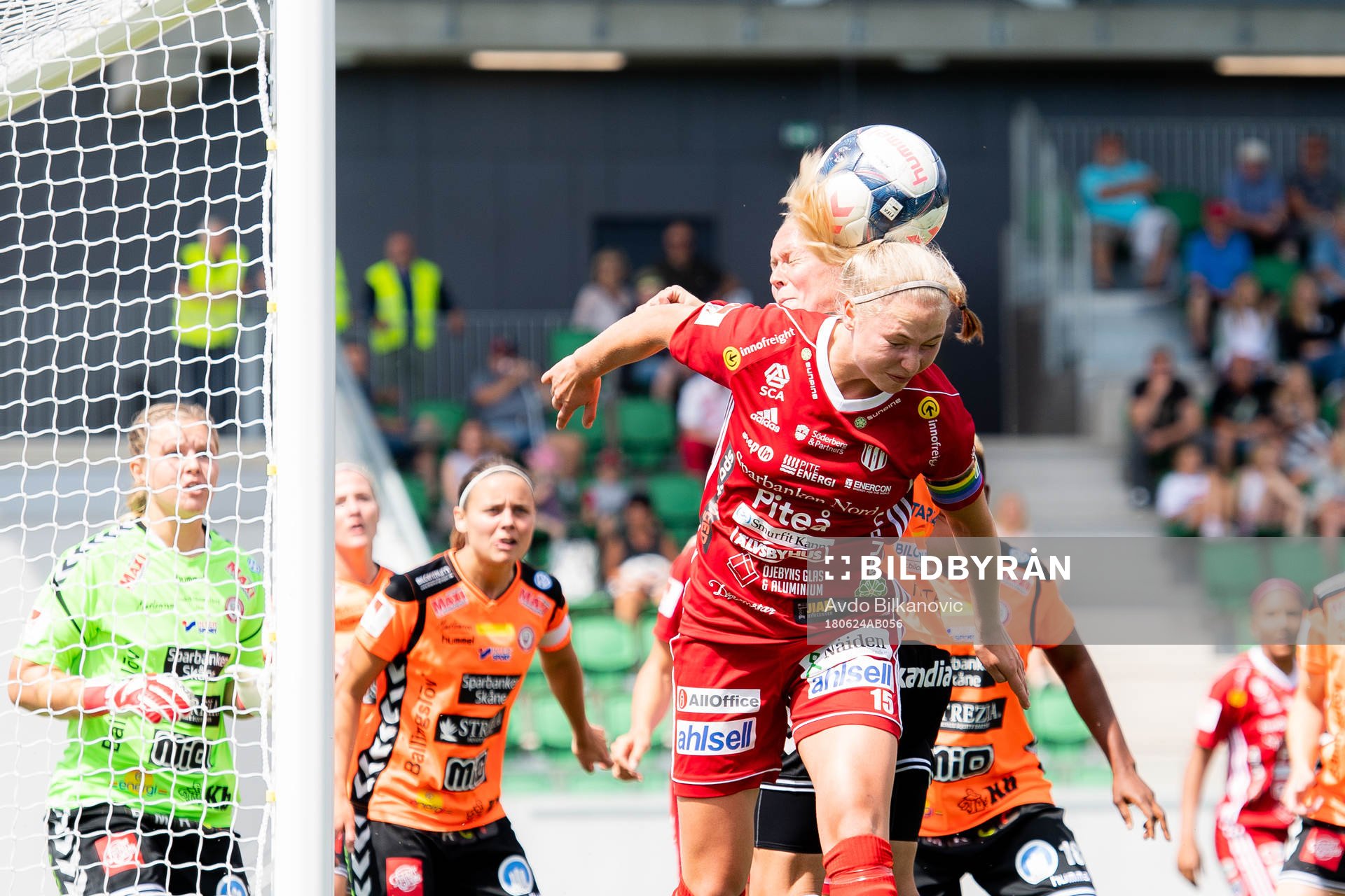 Piteås Ellen Löfqvist nickar