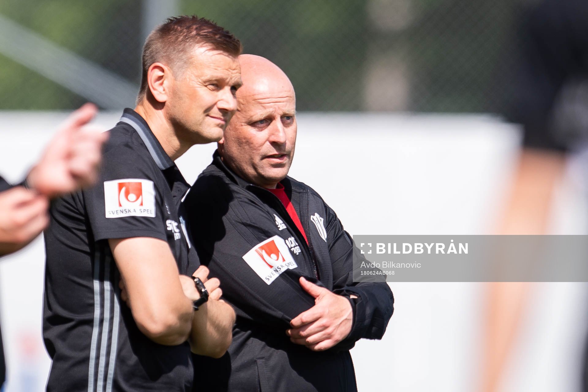 Piteås huvudtränare Stellan Carlsson och assisterande Tränare Jonas Edholm under fotbollsmatchen i Damallsvenskan mellan Kristianstad och Piteå den 24 juni 2018 i Kristianstad.