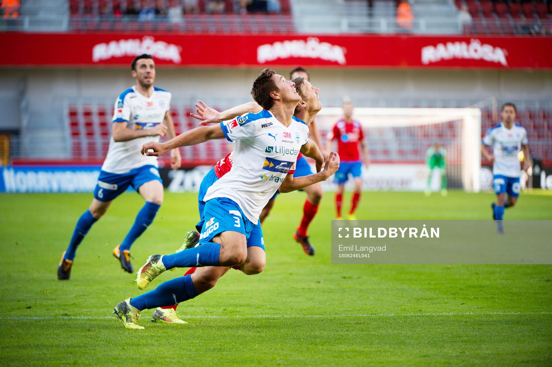 Helsingborgs Andri Runar Bjarnason och Värnamos Johan