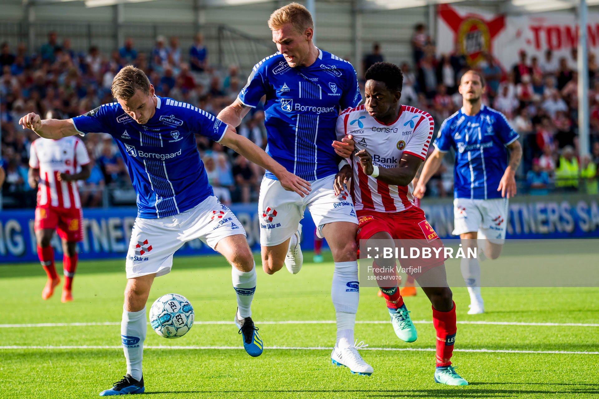 Jon-Helge Tveita, Joonas Tamm of Sarpsborg 08 and Mushaga