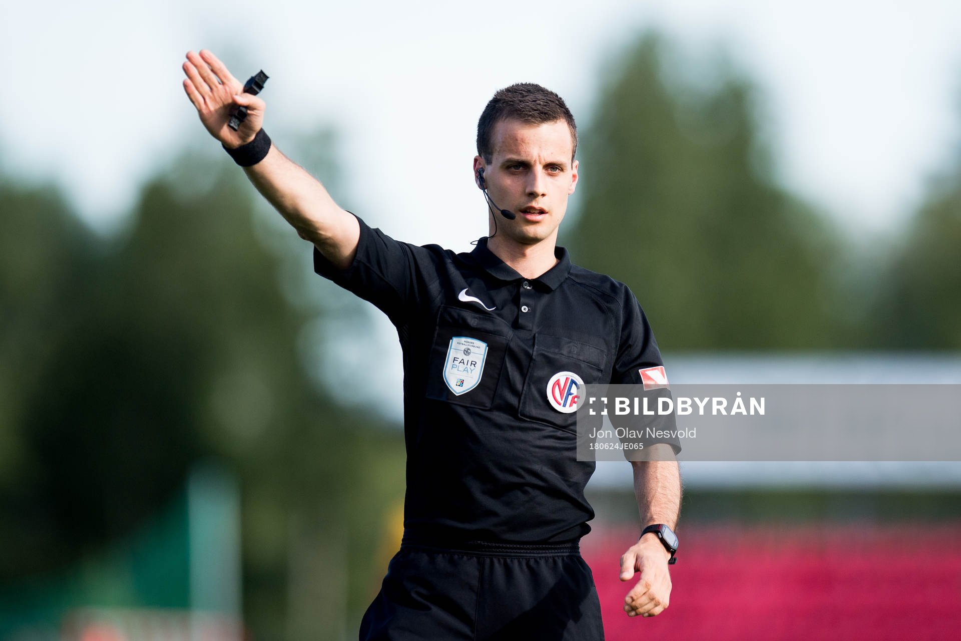 Svein Tore Sinnes, referee