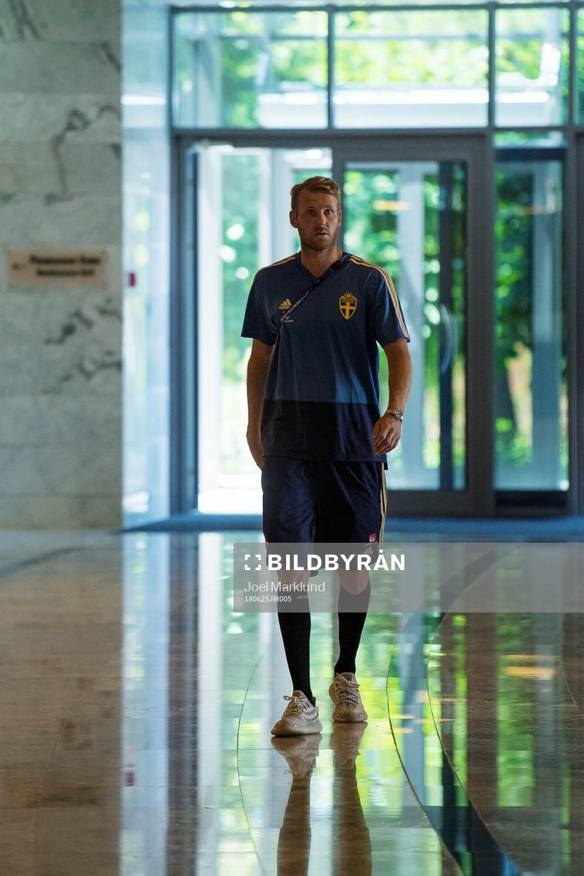 Ola Toivonen of the Swedish national football team arrives
